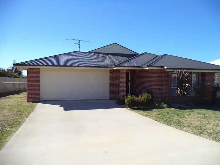 35 Ashford Drive, Wyreema QLD 4352