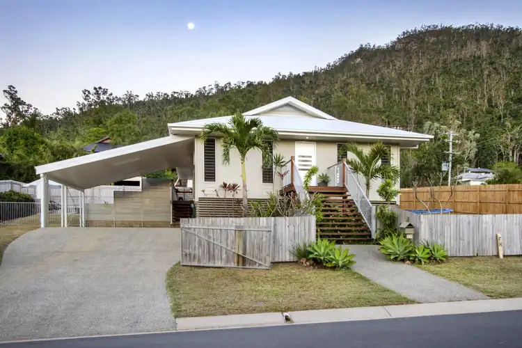 77 Country Road, Cannonvale QLD 4802
