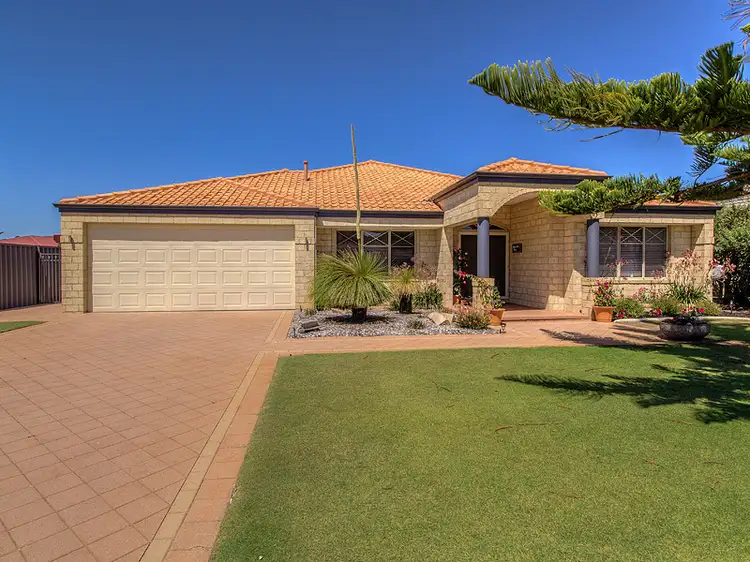 10 Canouan Loop