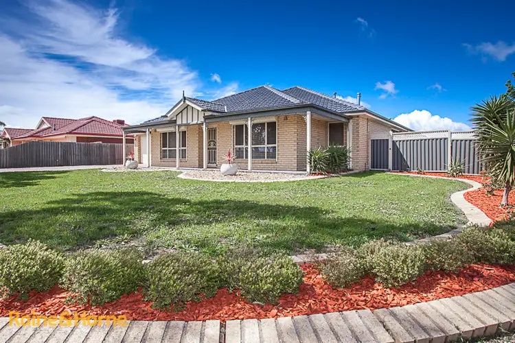 46 The Skyline, Sunbury VIC 3429