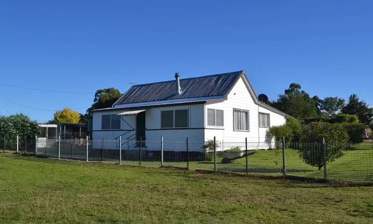 7 Campbell Street, Tingha NSW 2369