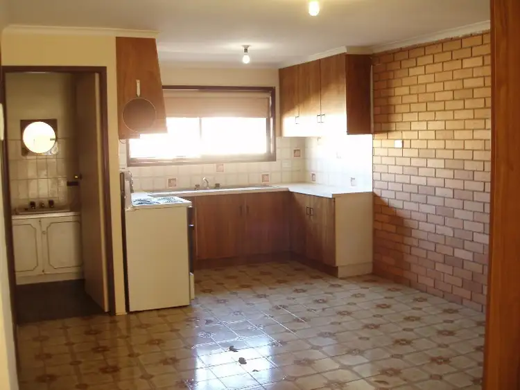 2/17 Doongara Street, Griffith NSW 2680