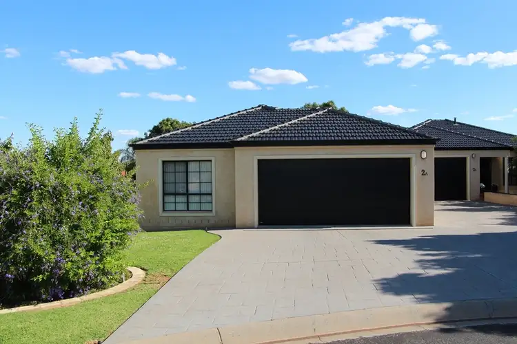 2A Worfolk Place, Griffith NSW 2680