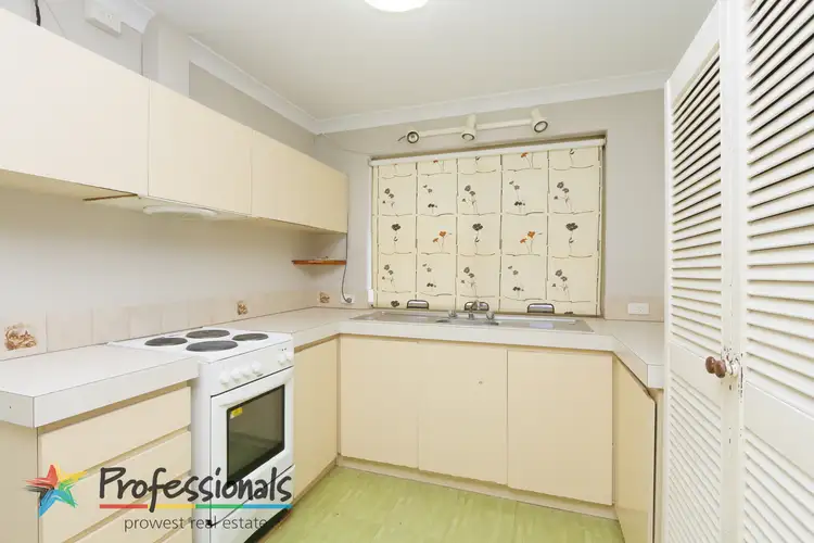 Second view of Homely house listing, 6B Knott Court, Camillo WA 6111