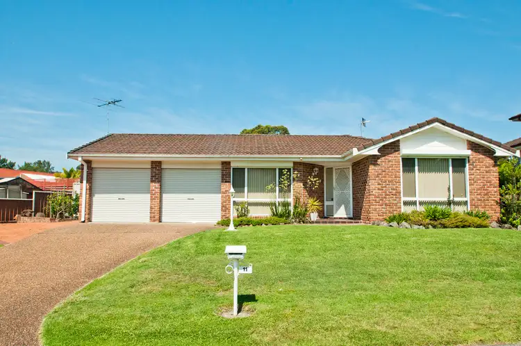 11 Cadigan Place, Dapto NSW 2530