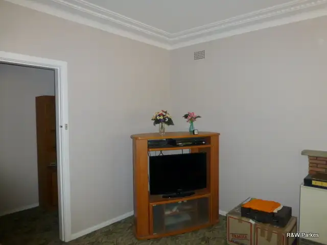 Fifth view of Homely house listing, 18 Armstrong Street, Parkes NSW 2870