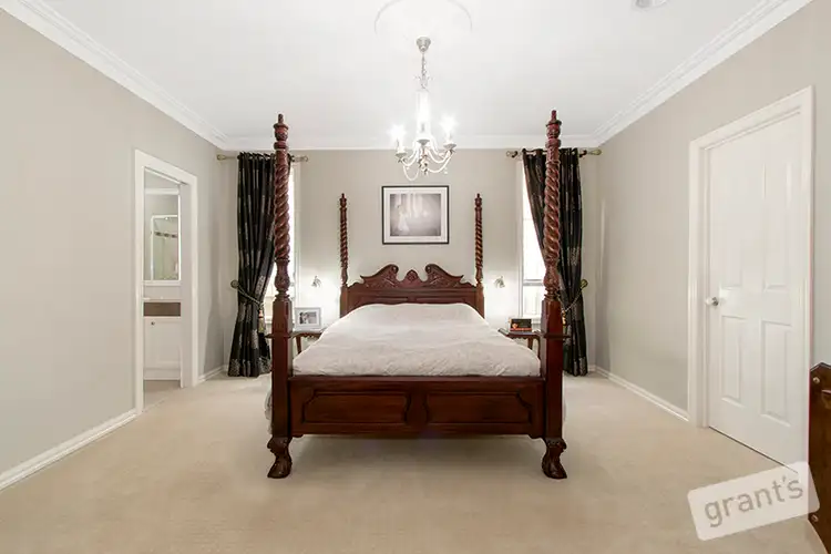 Seventh view of Homely house listing, 16 Lorne Court, Berwick VIC 3806