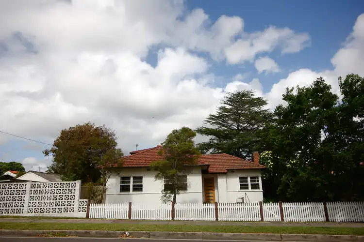 1 Carinya Ave