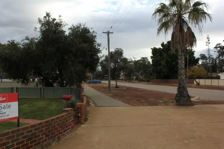 Sixth view of Homely house listing, 3 French Avenue, Merredin WA 6415