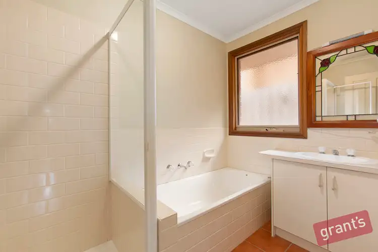 Seventh view of Homely house listing, 9 Daisy Court, Narre Warren South VIC 3805