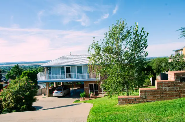 1 Mendos Place, Parkes NSW 2870