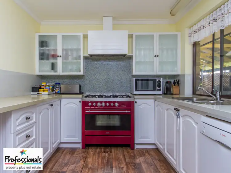 Second view of Homely house listing, 10 Kari Court, Camillo WA 6111