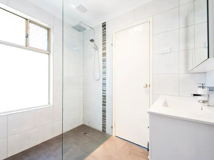 Third view of Homely house listing, 6 Kapok Court, High Wycombe WA 6057