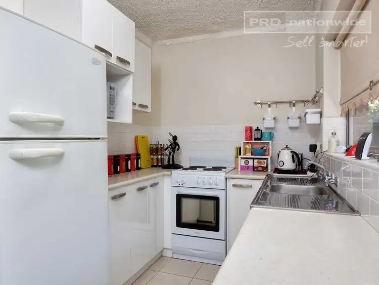 Third view of Homely unit listing, 2/17 Cochrane Street, Kooringal NSW 2650