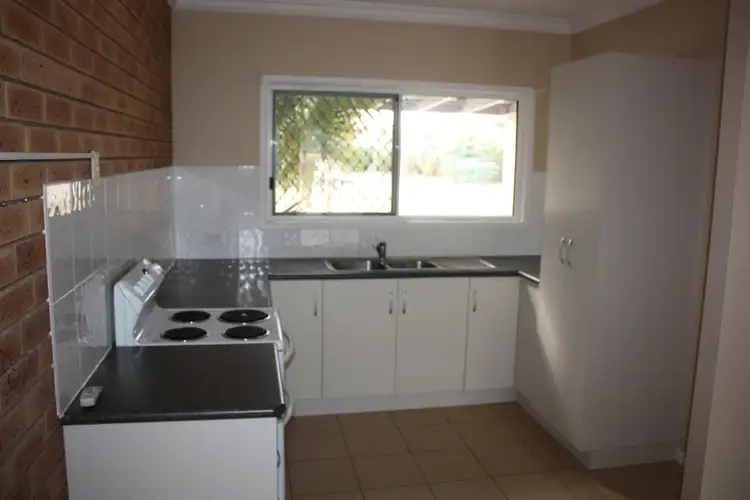 Fourth view of Homely unit listing, 10 / 145 Egerton Street, Emerald QLD 4720