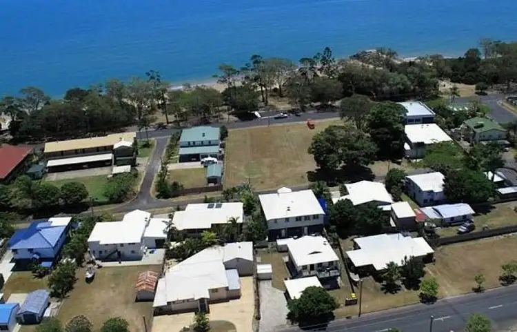 514 Esplanade, Urangan QLD 4655