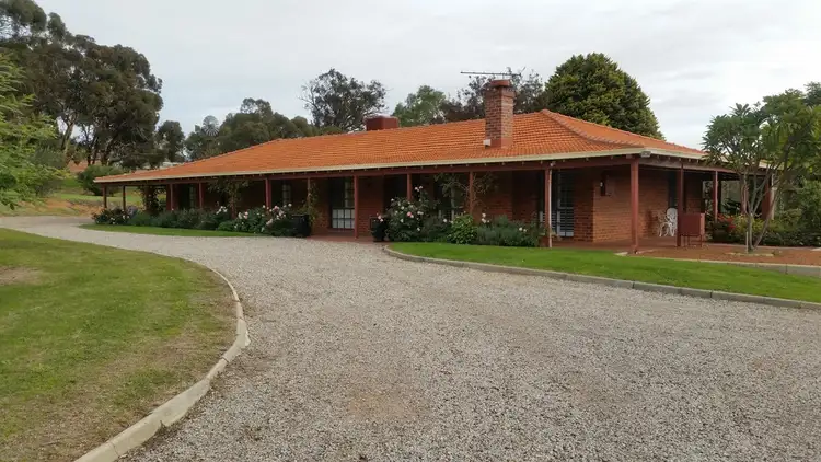 24 Holmes Road, Maida Vale WA 6057
