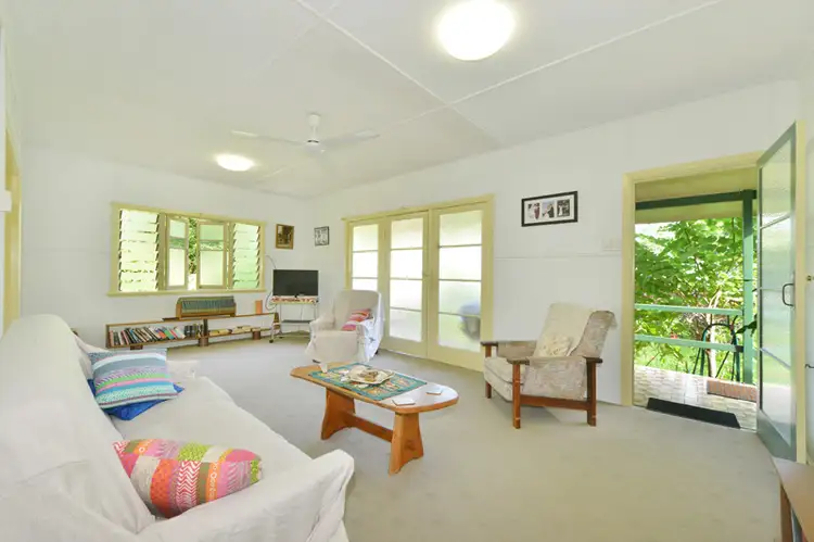 Main view of Homely house listing, 10 Bolton St, Whitfield QLD 4870