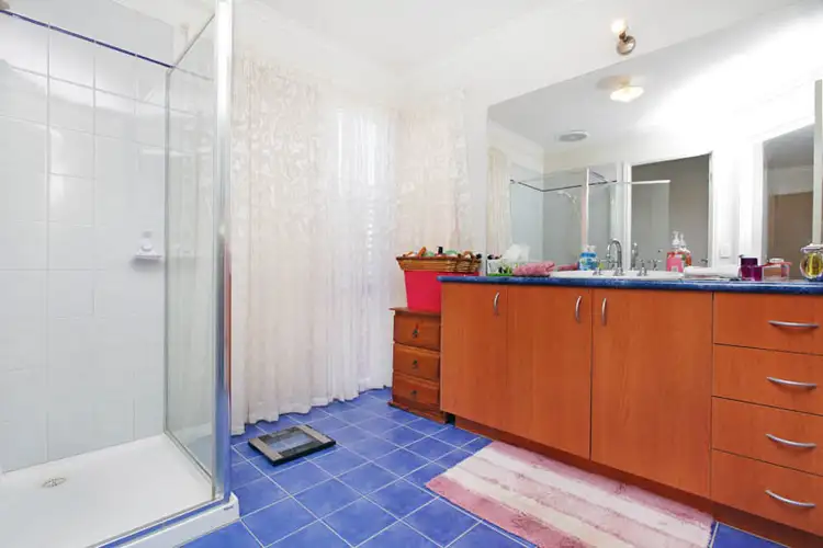 Seventh view of Homely house listing, 4 Pinnaroo Crescent, Burnside VIC 3023