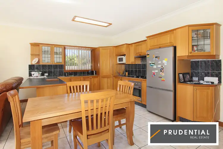 Fifth view of Homely house listing, 5 Weir Cr, Lurnea NSW 2170