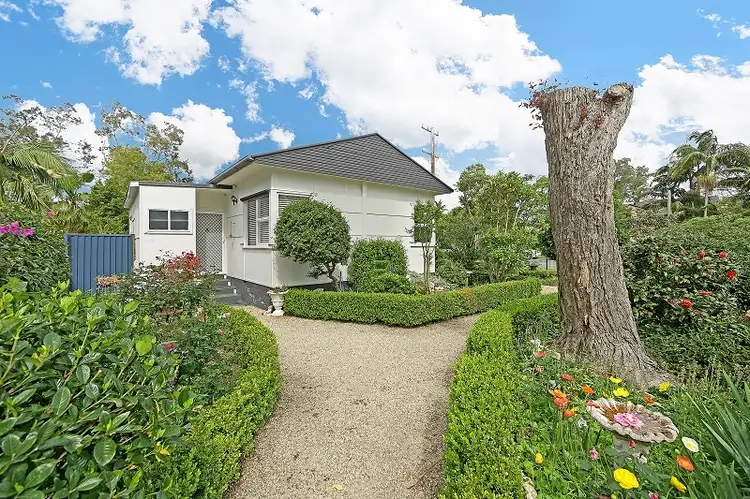 2 Henry Street, Chittaway Point NSW 2261
