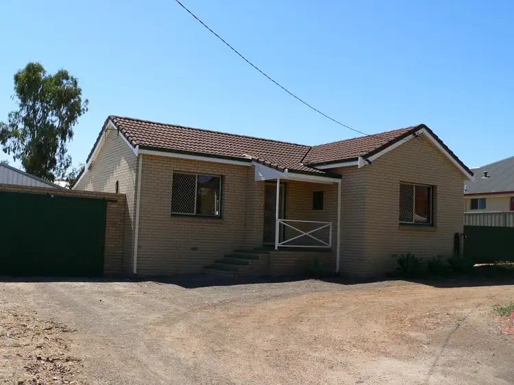 35 Chipper Street, Katanning WA 6317