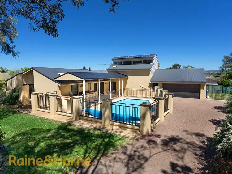 51 Balmoral Crescent, Lake Albert NSW 2650