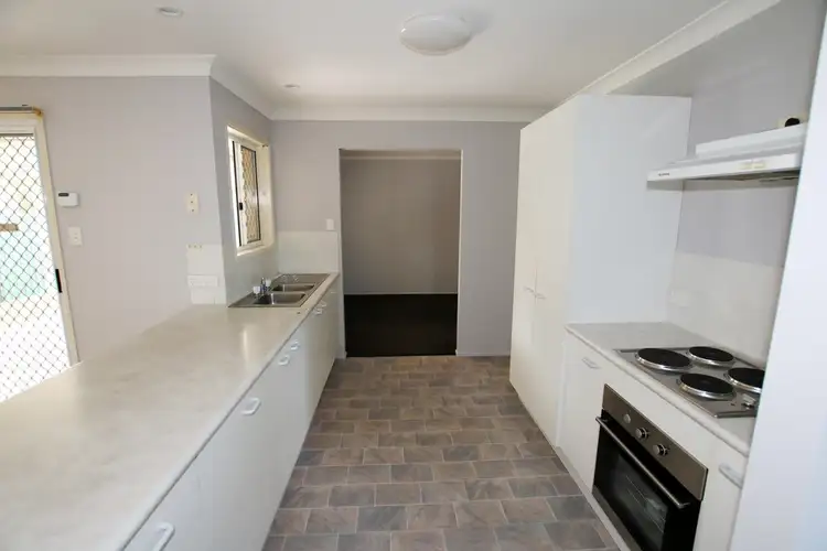 Fifth view of Homely house listing, 2s Kerrie-Ann Court, Marsden QLD 4132