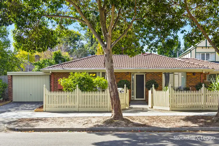 11 Lawson Street, Blackburn VIC 3130