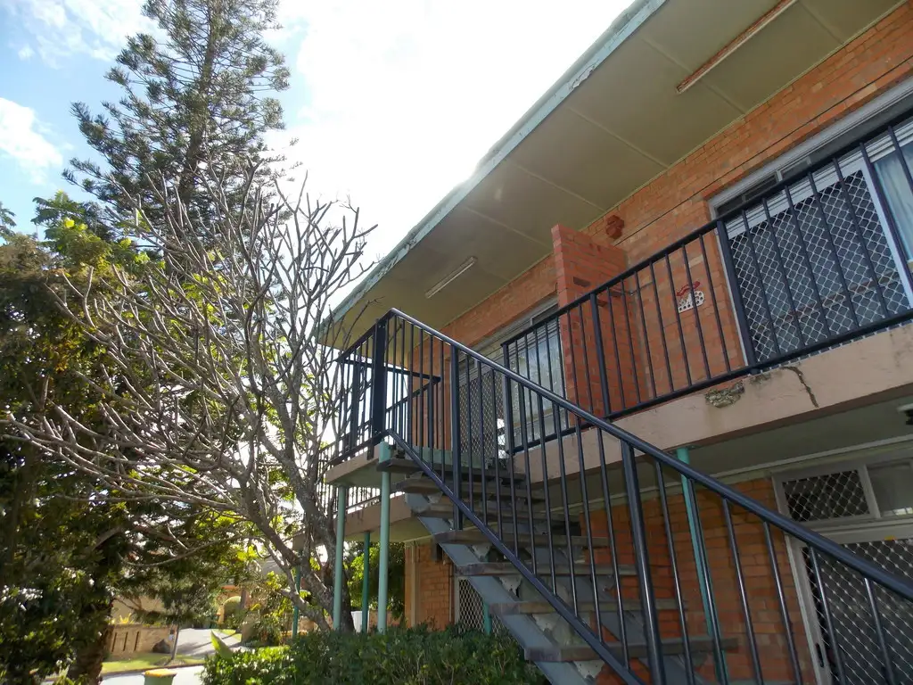 Main view of Homely unit listing, 5/39 Sunset Boulevard, Surfers Paradise QLD 4217