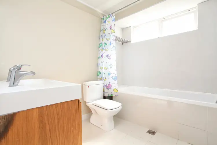 Seventh view of Homely house listing, 8 Fyne Court, Duncraig WA 6023