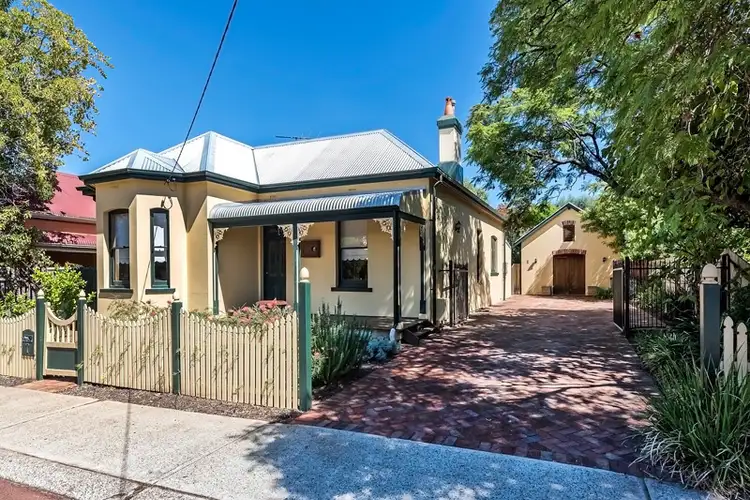 7 Olive Street, Guildford WA 6055