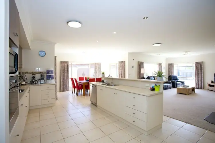 Fourth view of Homely house listing, 8 Burnett Street, Horsham VIC 3400