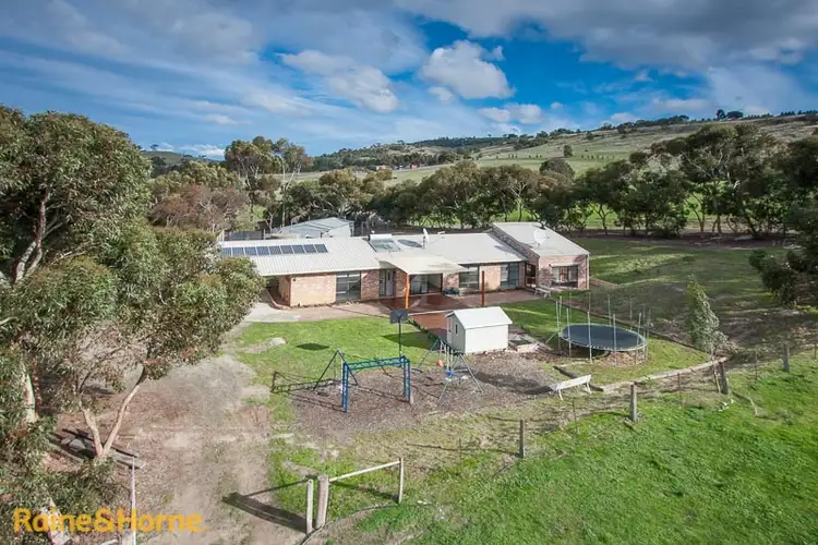 555 Settlement Road, Sunbury VIC 3429