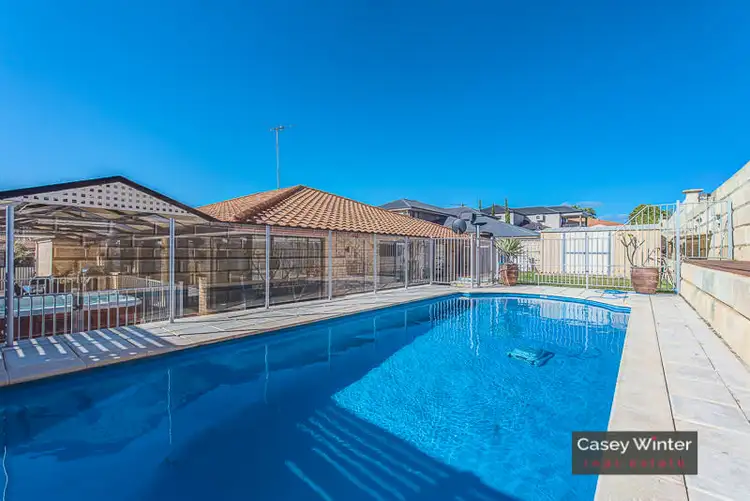 15 Trieste Court, Mindarie WA 6030
