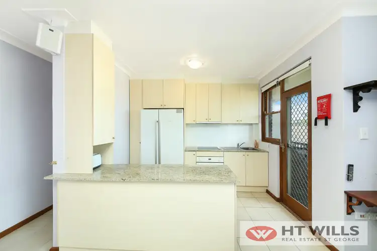 Third view of Homely unit listing, 8/28 West Street, Hurstville NSW 2220