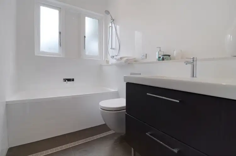 Sixth view of Homely apartment listing, 6/15 Sir Thomas Mitchell Road, Bondi Beach NSW 2026