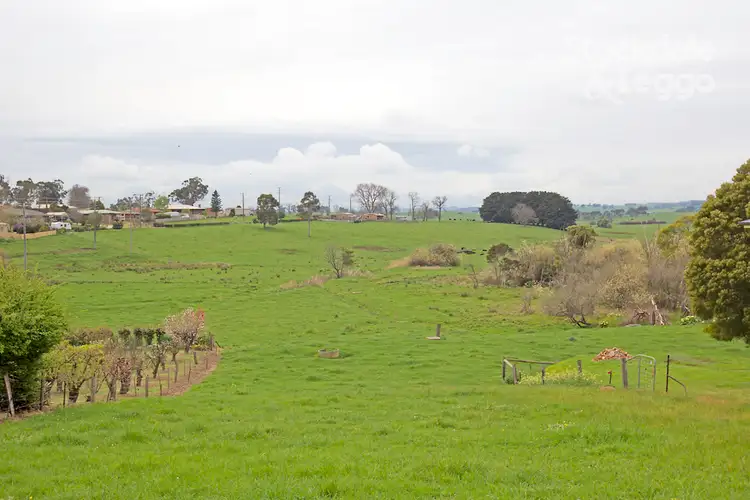 13 Chamberlain Drive, Leongatha VIC 3953