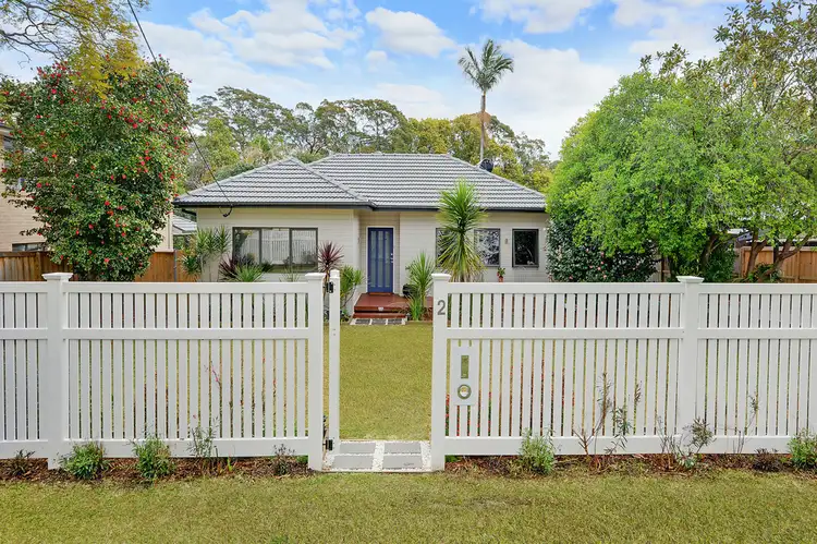 2 Sydney Road, Hornsby Heights NSW 2077