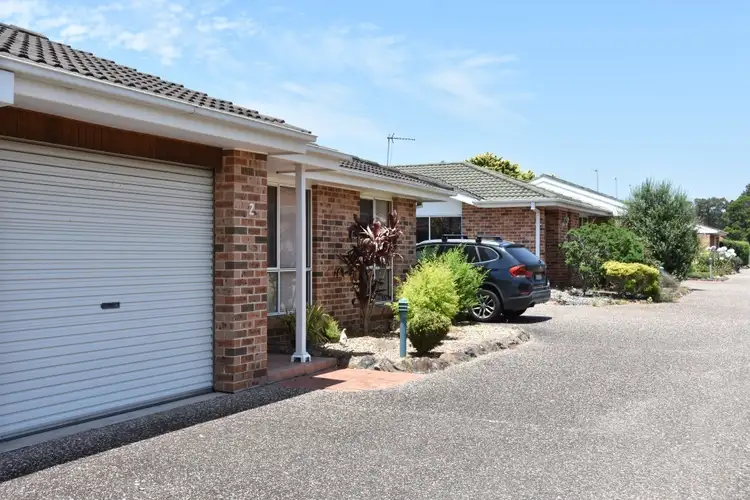 2/183 Tongarra Road, Albion Park NSW 2527