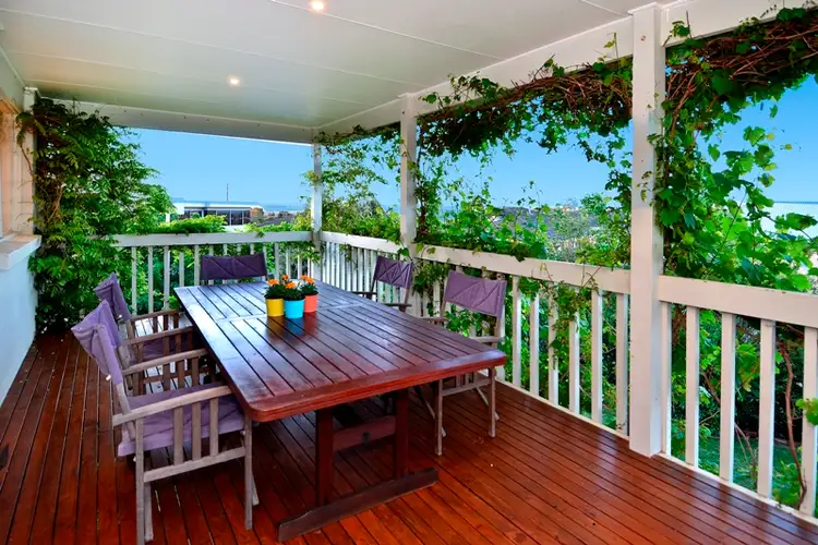 14 Glenville Road, Highton VIC 3216