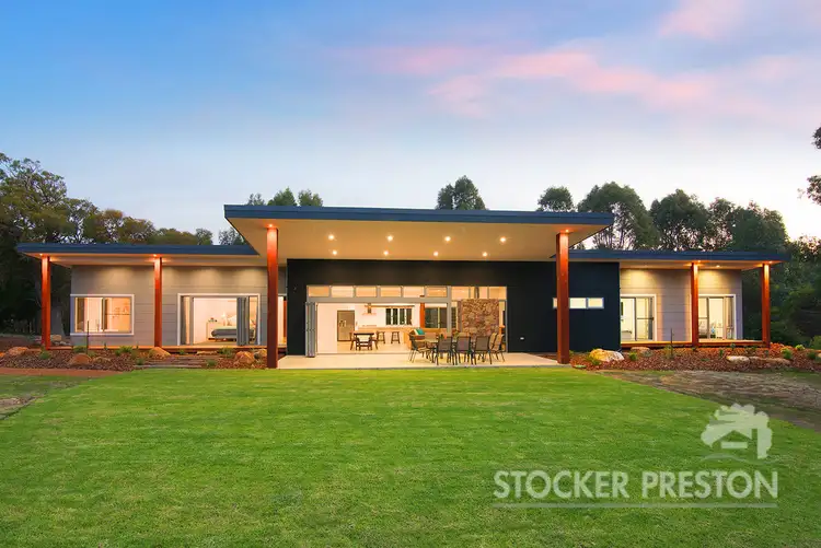 11 Lomond Court, Quindalup WA 6281