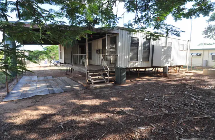 55 Raven Street, Ravenswood QLD 4816
