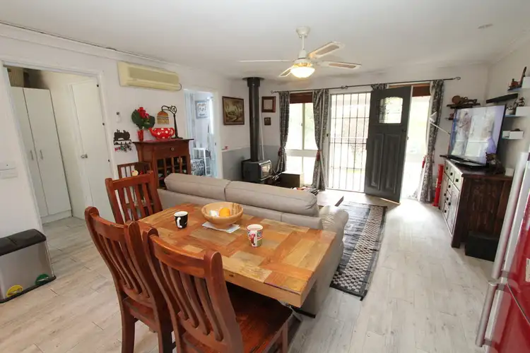 Fifth view of Homely house listing, 56 Louise Court, Haddon VIC 3351