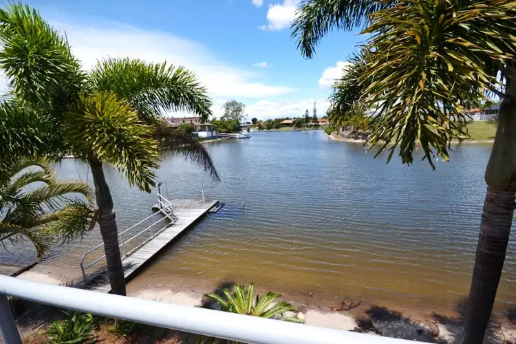 5 Chale Court, Sorrento QLD 4217