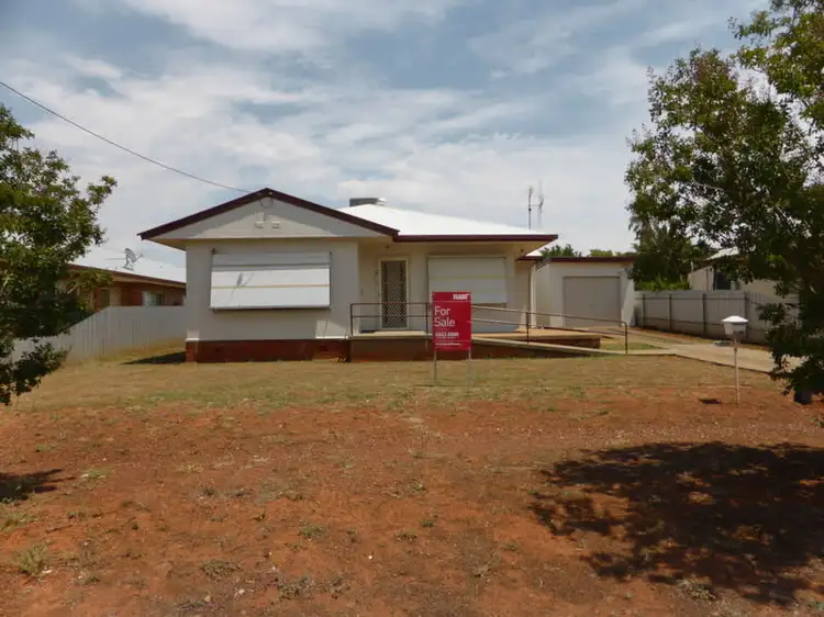 8 Thornbury Street, Parkes NSW 2870