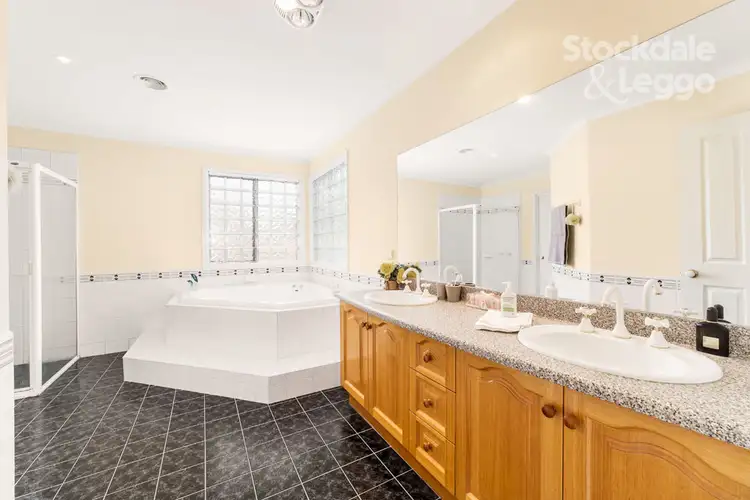 Fifth view of Homely house listing, 3 Clarke Place, Mount Waverley VIC 3149