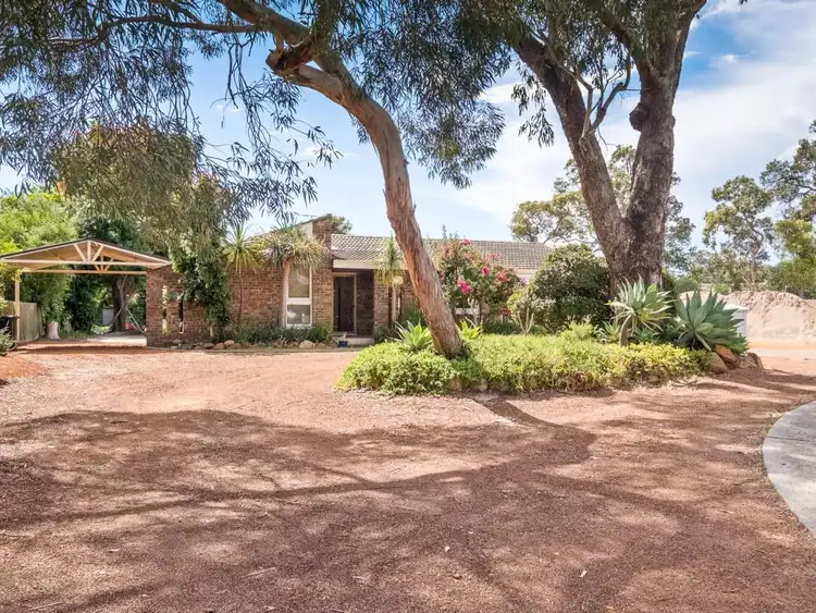 16 Rosea Close, Maida Vale WA 6057