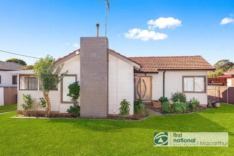 18 Bradbury Avenue, Campbelltown NSW 2560