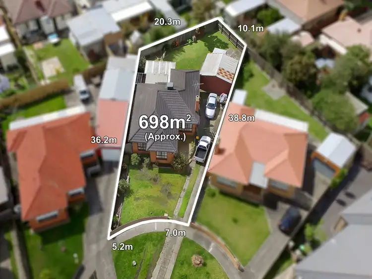 16 Charles Street, Hadfield VIC 3046